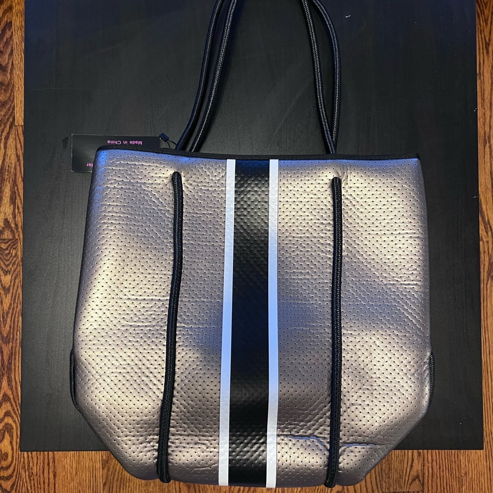 Haute Shore Tote bag